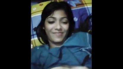 Istri nyata bokep payudara baru tumbuh Makam ૦